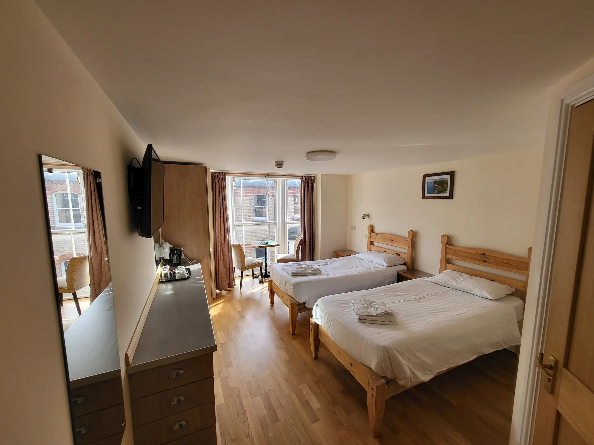 https://www.hotelsilfracombe.co.uk/wp-content/uploads/2026/08/rsw_1920m-2.jpg